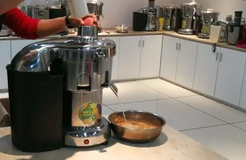 Storcator de fructe si legume inox